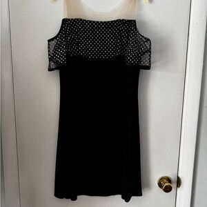 Very cute MSK drop shoulder dress w/ sequins. Size M

36” L
17” across waist